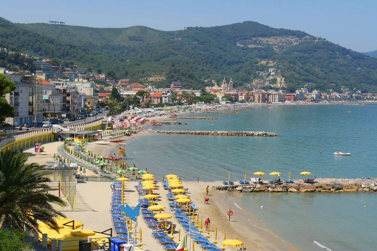 Apartment Sea Way - 150M From The Sea - Happy Rentals Pietra Ligure